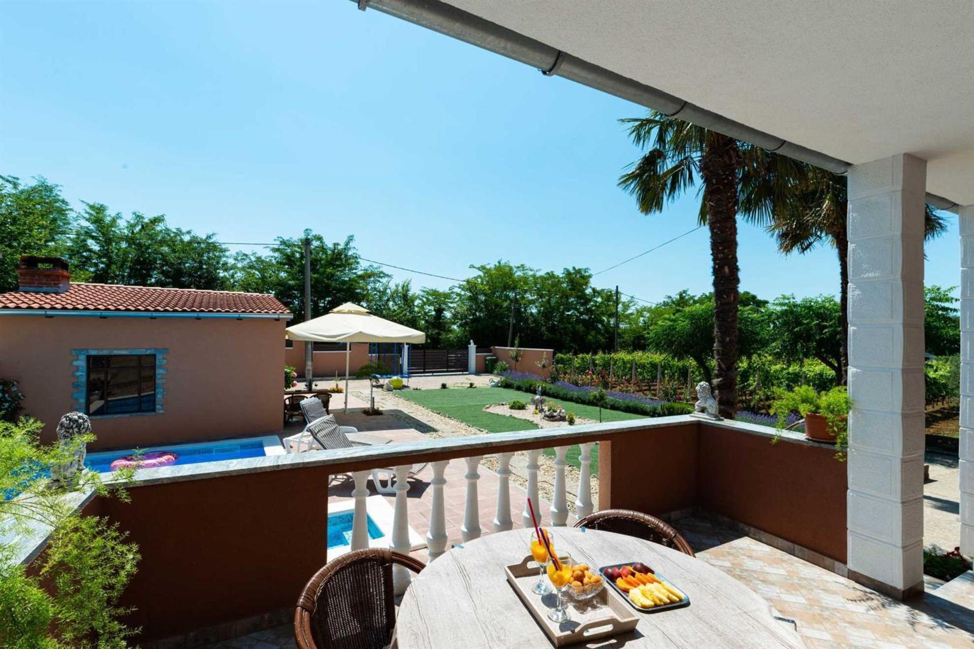 Holiday House Meri, 5+2, Benkovac Exterior photo